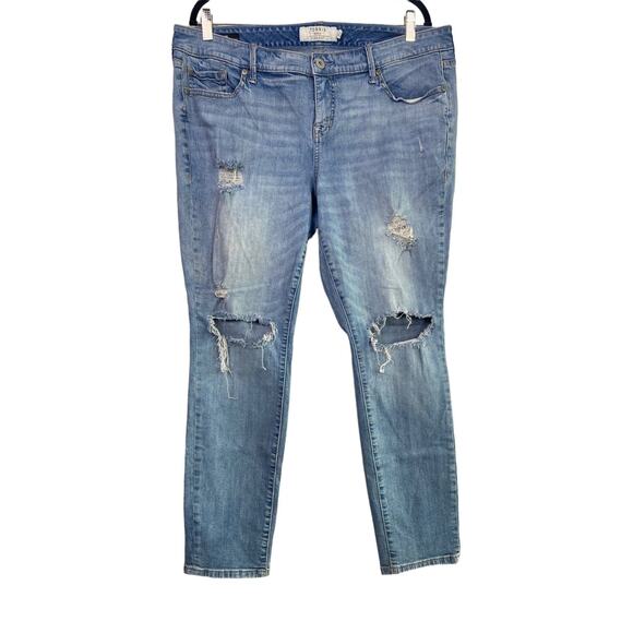 Torrid Super Distressed Boyfriend Ripped Skinny Crop Jeans 18 Blue Medium Wash - Picture 11 of 15